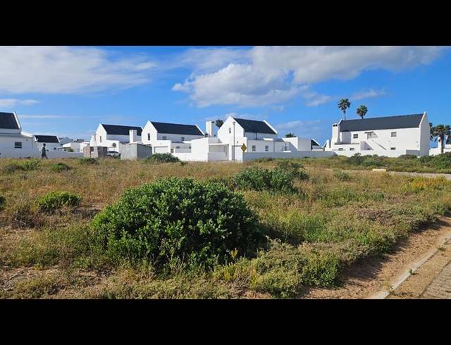 LAND FOR SALE IN LAMPIESBAAI